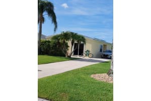 1000 44TH BOULEVARD, OKEECHOBEE, FL 34974 - MLS#MFROK225322