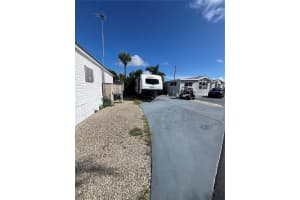 7950 STATE ROAD 78 W #7, OKEECHOBEE, FL 34974 - MLS#MFROK225429
