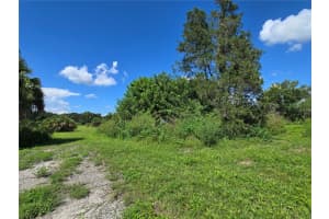 253 110 STREET, OKEECHOBEE, FL 34972 - MLS#MFROK225515