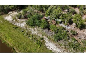 21611 264 STREET, OKEECHOBEE, FL 34972 - MLS#MFROK225590