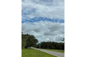 16650 38TH AVENUE, OKEECHOBEE, FL 34972 - MLS#MFROK225649