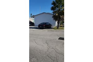 9800 OAKS STREET, TAMPA, FL 33635 - MLS#MFROK225706