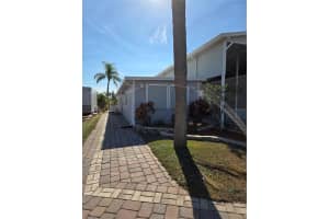 380 34TH COURT, OKEECHOBEE, FL 34974 - MLS#MFROK225748