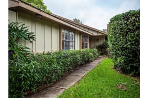 4541 NE 4th St, Ocala, FL 34470, Sold 06/07/22