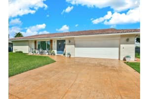 8015 NW 108TH AVE, TAMARAC, FL 33321 Sold 09/26/22