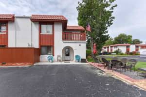 2056 Oak Meadow Circle Daytona Beach, FL 32119 Sold 05/15/23