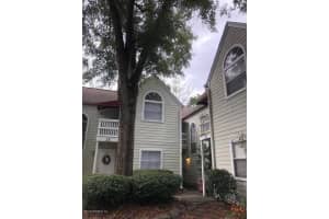 2300 Twelve Oaks Dr #j6, ORANGE PARK