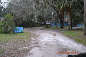 16684 and 16690 S US HIGHWAY 301, SUMMERFIELD, FL 34491 - MLS#MFROM669526