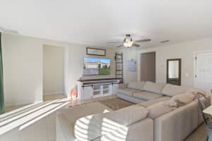 9395 WESTMORELY STREET, GROVELAND, FL 34736 Sold 03/13/24