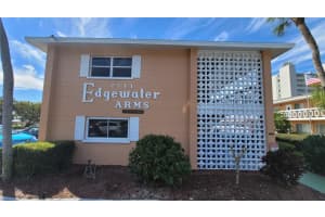 2111 LAKEVIEW DRIVE, SEBRING, FL 33870 Sold 10/28/24