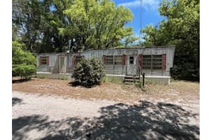 13894 SE HWY 464C, OCKLAWAHA, FL 32179 Sold 05/11/25
