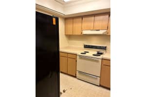 571 MIDWAY TRACK, OCALA, FL 34472 Sold 10/30/24
