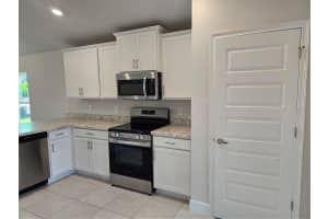 5555 OCEAN BREEZE DRIVE, SPRING HILL, FL 34609 Sold 10/29/24