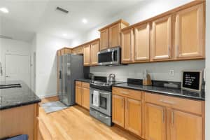 3806 33RD TERRACE, OCALA, FL 34474 Sold 01/31/25