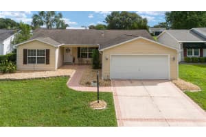 421 SANTA CLARA CIRCLE, THE VILLAGES, FL 32159 Sold 12/06/24