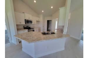 7576 102ND LOOP, OCALA, FL 34476 Sold 01/21/25