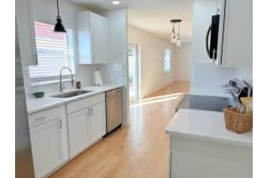 959 AVALON AVENUE, THE VILLAGES, FL 32159 Sold 02/21/25