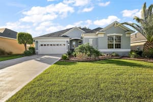 562 ALLENWOOD LOOP, THE VILLAGES, FL 32162 Sold 04/22/25
