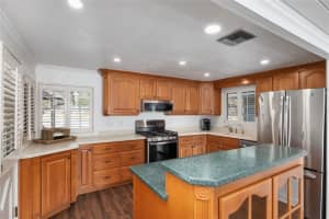 10410 138TH PLACE ROAD, SUMMERFIELD, FL 34491 Sold 01/24/25