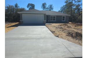 8 MALAUKA PASS PLACE, OCKLAWAHA, FL 32179 Sold 02/13/25