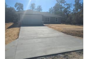 8 MALAUKA PASS PLACE, OCKLAWAHA, FL 32179 Sold 02/13/25