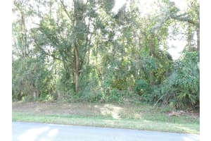 740 67TH STREET, OCALA, FL 34475 - MLS#MFROM689552