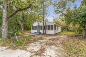 21433 Se Hawthorne Rd, HAWTHORNE