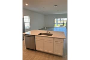 9013 67TH AVENUE, OCALA, FL 34476 Sold 01/30/25