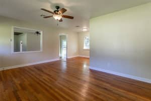 327 32ND AVENUE, OCALA, FL 34471 Sold 01/06/25