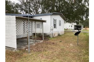 927 WEEPING WILLOW AVENUE, LADY LAKE, FL 32159 Sold 02/03/25