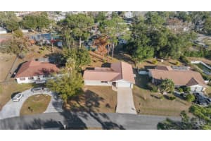 562 SILVER COURSE LOOP, OCALA, FL 34472 Sold 02/21/25