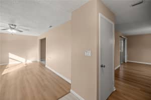 562 SILVER COURSE LOOP, OCALA, FL 34472 Sold 02/21/25
