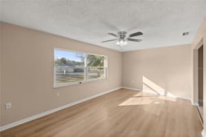 562 SILVER COURSE LOOP, OCALA, FL 34472 Sold 02/21/25