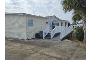 8009 COUNTY ROAD 109D, LADY LAKE, FL 32159 Sold 07/21/25