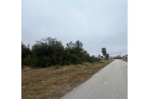 657 CAPE TERRACE, PORT CHARLOTTE, FL 33952 - MLS#MFROM693499