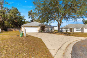 415 CIERRA OAKS CIRCLE, LADY LAKE, FL 32159 Sold 04/25/25