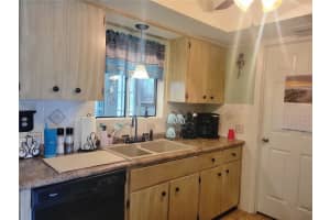 8481 107TH PLACE, OCALA, FL 34481 Sold 04/25/25
