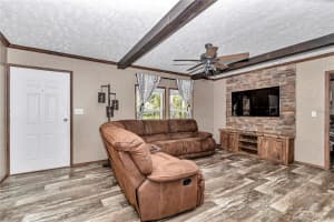 11735 SE US HIGHWAY 301, HAWTHORNE, FL 32640 - MLS#MFROM696346