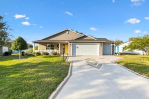 1004 PARKER PLACE, LADY LAKE, FL 32159 Sold 04/23/25