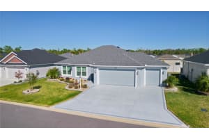 6877 MINCHEW CIRCLE, THE VILLAGES, FL 34762 Sold 05/30/25