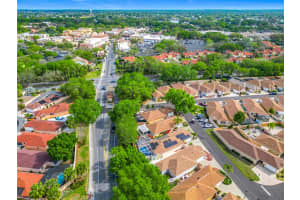 916 CANCUN COURT, LADY LAKE, FL 32159 Sold 10/04/25