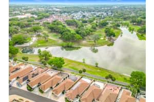 916 CANCUN COURT, LADY LAKE, FL 32159 Sold 10/04/25