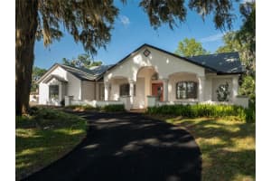 16700/16702 Nw Highway 225, REDDICK