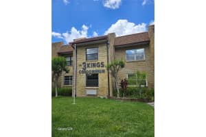 2843 Ne 3rd St #109, OCALA