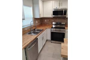 1003 WESTDALE DRIVE, JACKSONVILLE, FL 32211 Sold 08/01/25