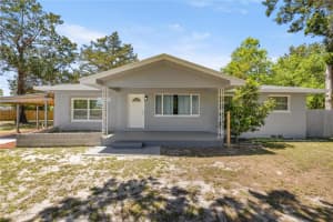 1025 Ne 4th St, CHIEFLAND