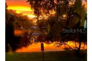 28 Gordon Ct, LEESBURG