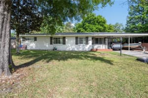 219 7TH STREET, WILLISTON, FL 32696 Sold 10/09/25