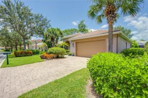 3919 AURORA COURT, NAPLES, FL 34116 - MLS#MFROM700592
