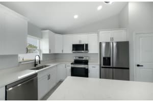 12180 SE 89TH TERRACE, BELLEVIEW, FL 34420 Sold 07/23/25